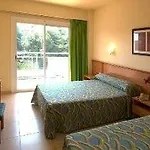 Oasis Park 4*