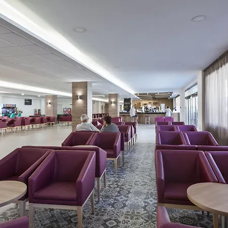 Oasis Park 4*
