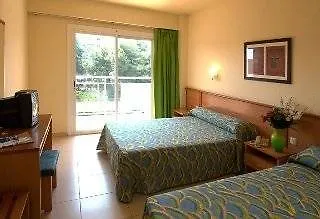 Oasis Park 4*