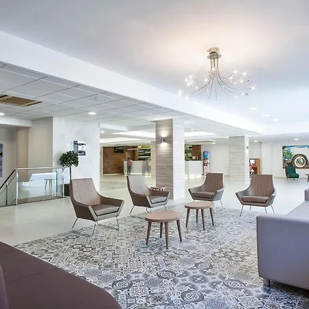 Hotel Oasis Park
