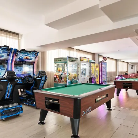 Hotel Oasis Park Salou