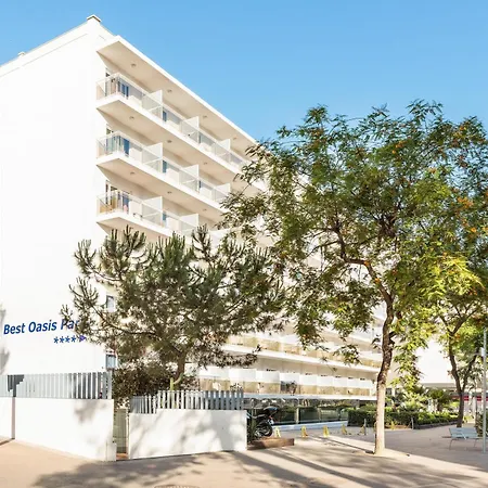 Oasis Park Hotel 4*