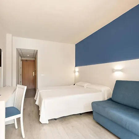 Hotel Oasis Park 4*