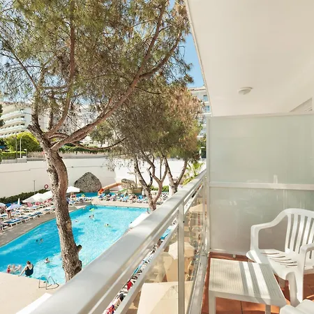 Oasis Park Hotel