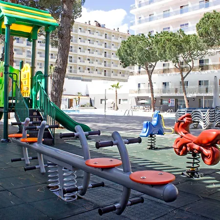 Oasis Park Hotel 4*