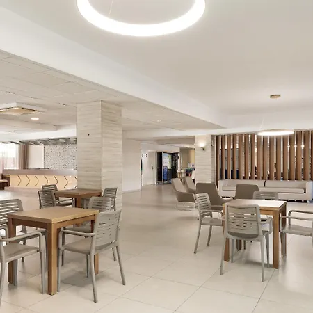 Oasis Park Hotel Salou