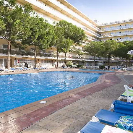 Oasis Park 4*