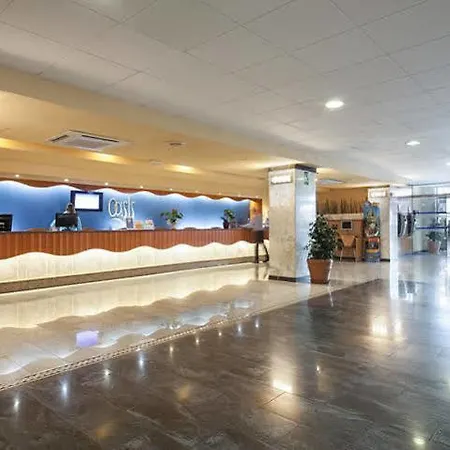 Oasis Park 4* סאלו