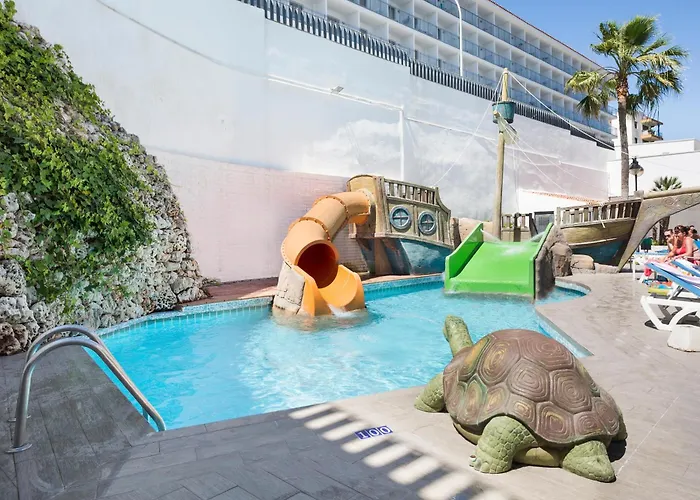 Oasis Park 酒店 萨洛