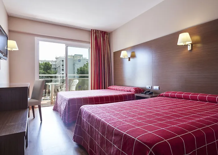 Oasis Park 酒店 4*