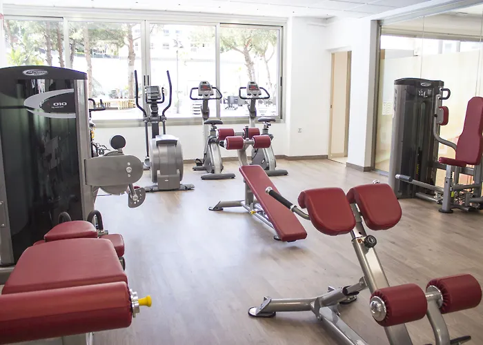 Oasis Park 酒店 萨洛