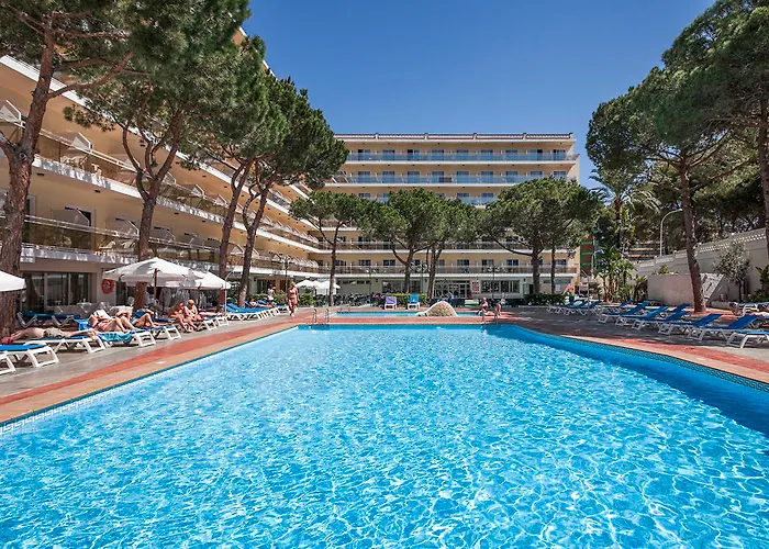 Oasis Park 酒店 4*