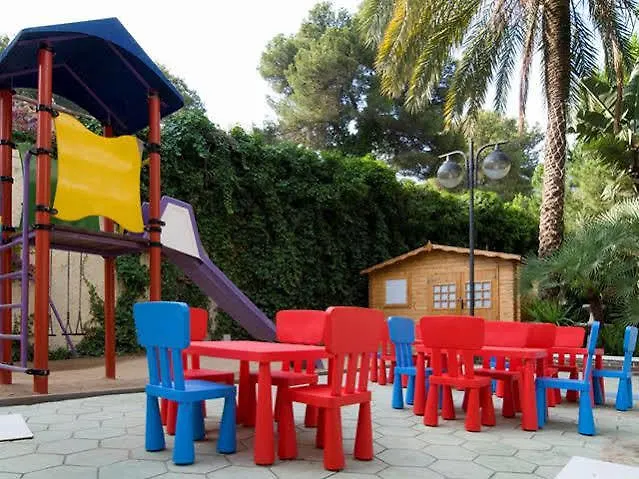 酒店 Oasis Park 4*