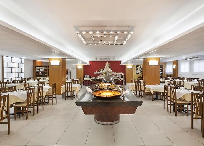 Oasis Park 酒店 4*