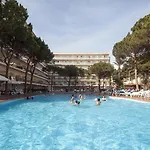 Hotel Oasis Park 4*