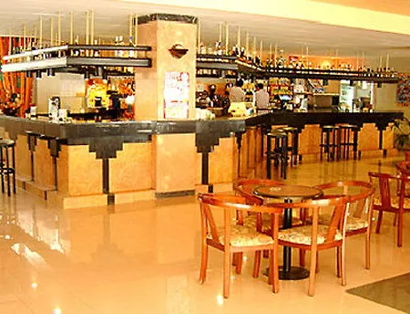 Hotel Oasis Park 4*