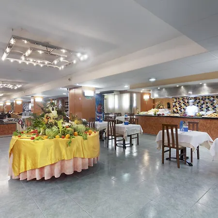 Oasis Park 4* Salou