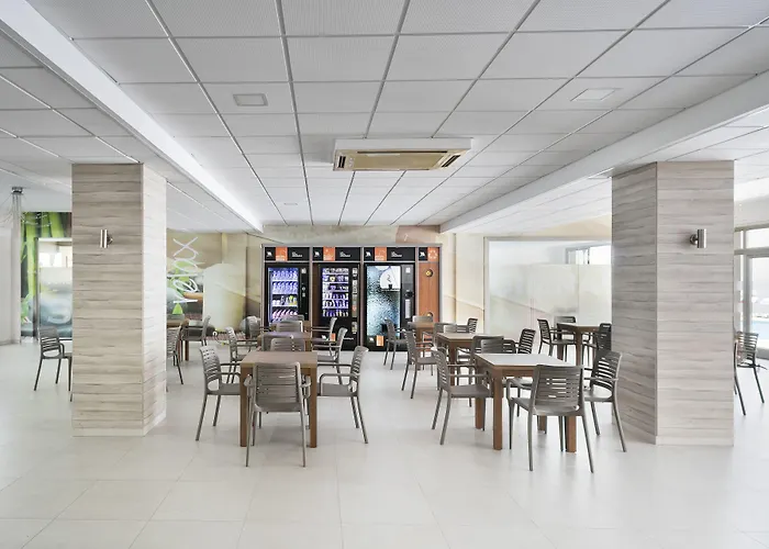 Hotel Oasis Park Salou
