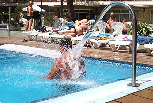 Oasis Park Отель Салоу
